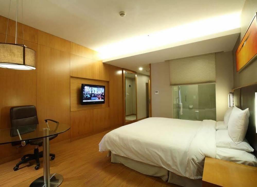 Ji Hotel Shanghai Jingan Temple Kangding Road Xangai Exterior foto